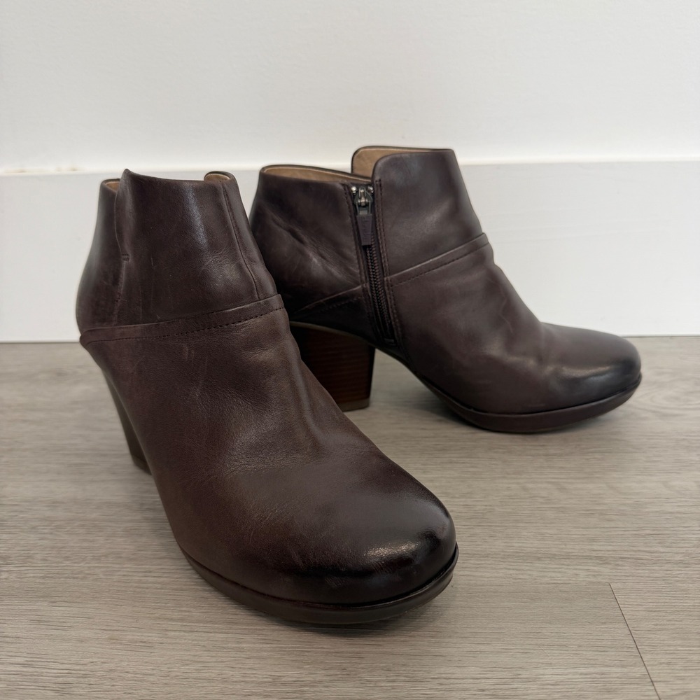 Dansko Womens Dark Brown Leather Ankle Boots Block Heel Size 39